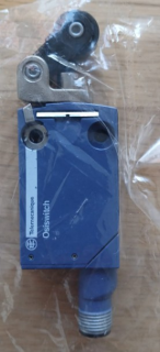 Gala slēdzis 24V Ac 4A M12 Connector, XCMD2121C12SIH main