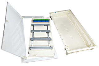 Flush-mount. Distr. Board KVM 4-r. 48/56MW-brick wall flat main