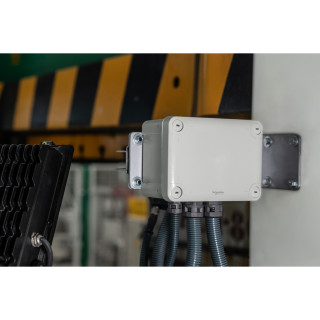 ABS kaste IP66 IK07 RAL7035 Int.H105W65D85 Ext.H117W74D94 Necaurspīdīgs vāks H40 main